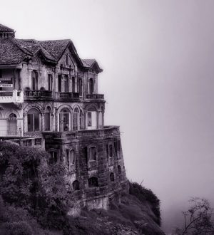Отель Сальто: «Обитель Самоубийц» 🏚